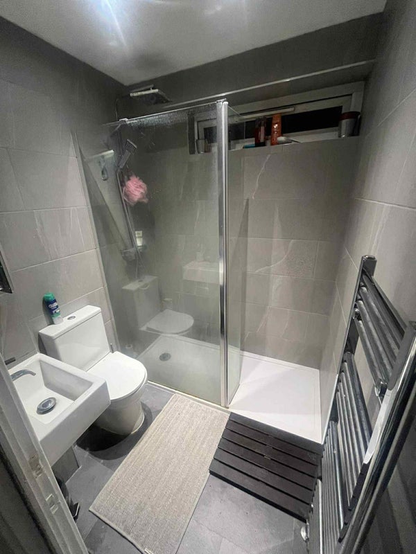 Room Dacre Park in Greater London
