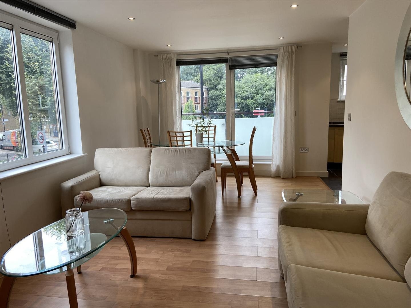 Flat Yeoman Street in Greater London
