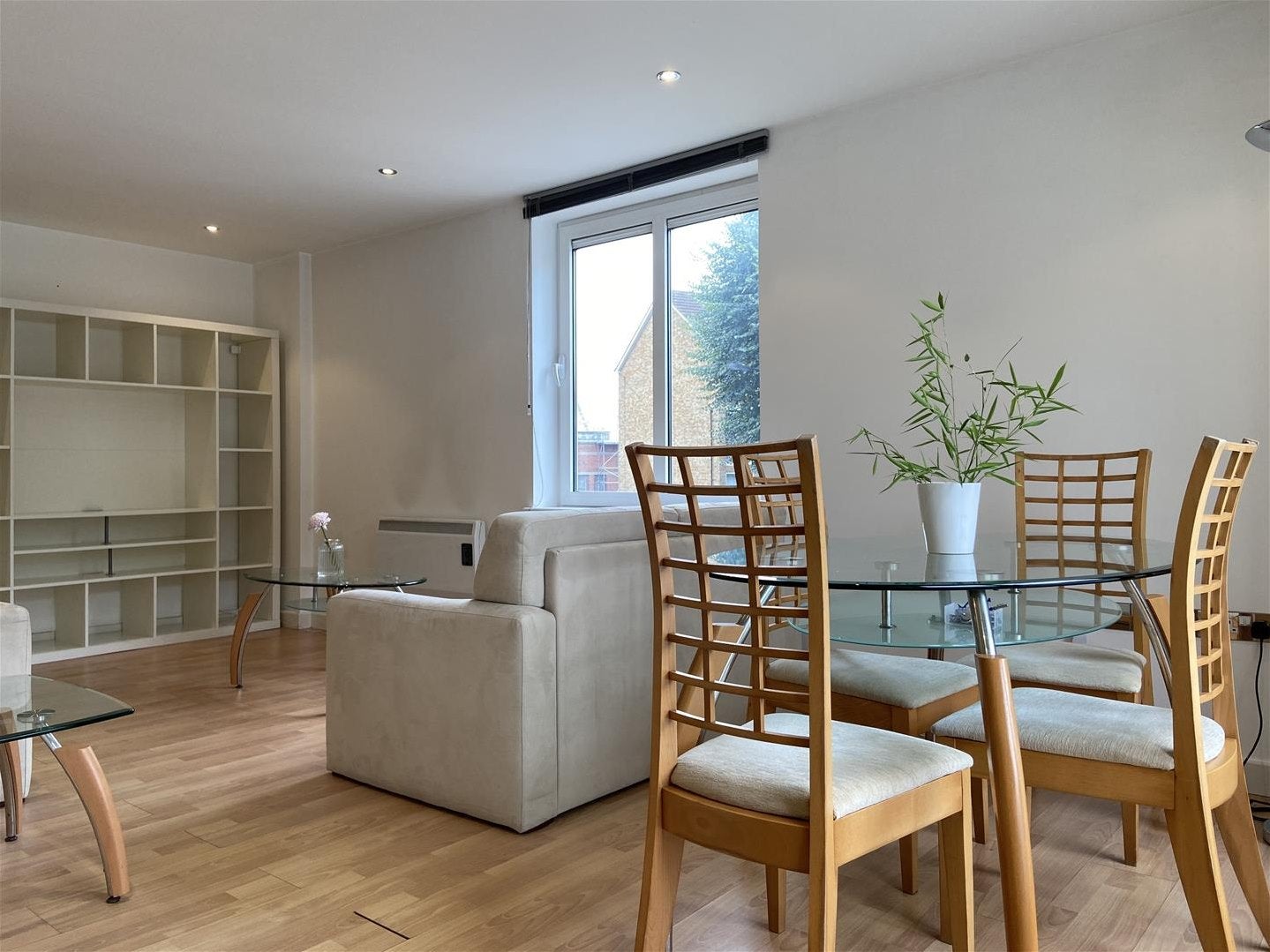 Flat Yeoman Street in Greater London