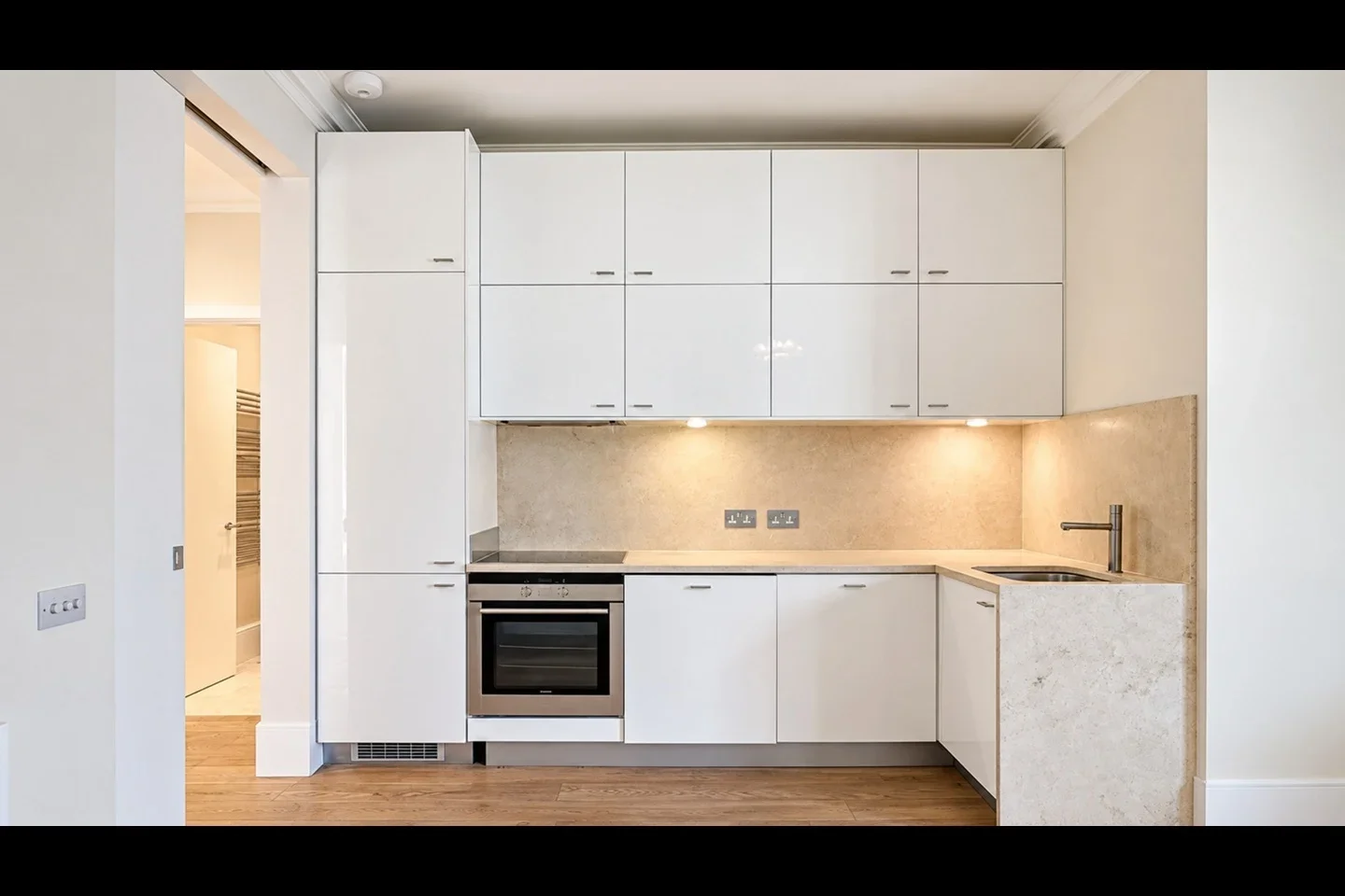Flat Drayton Gardens in Greater London