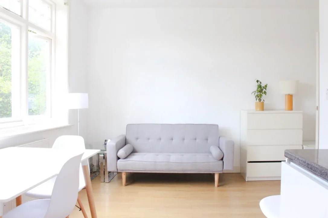 Flat Rathmell Drive in Greater London