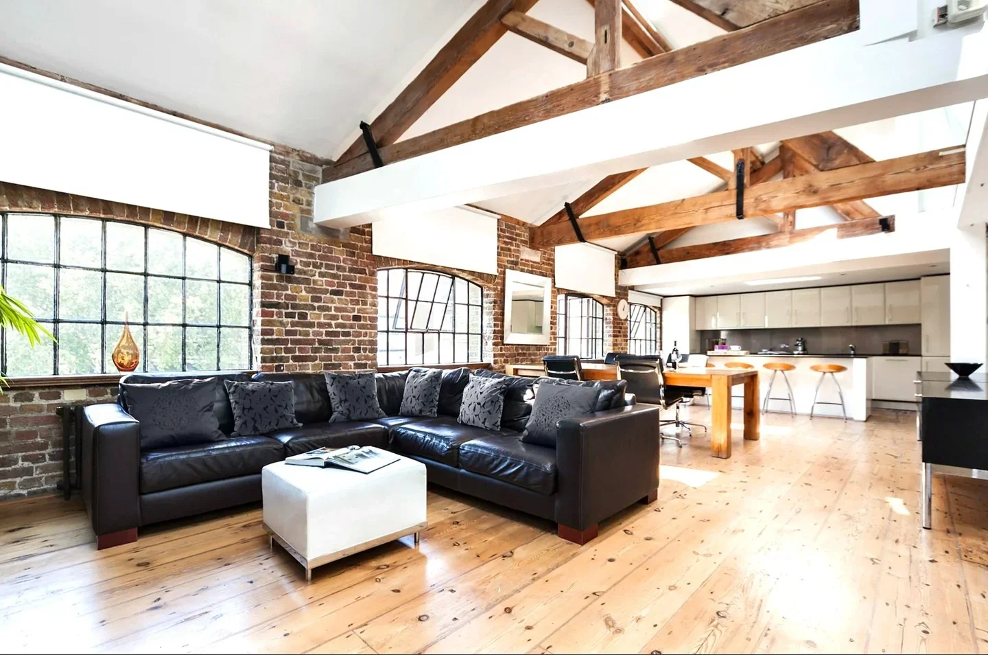 Flat Weston Street in Greater London