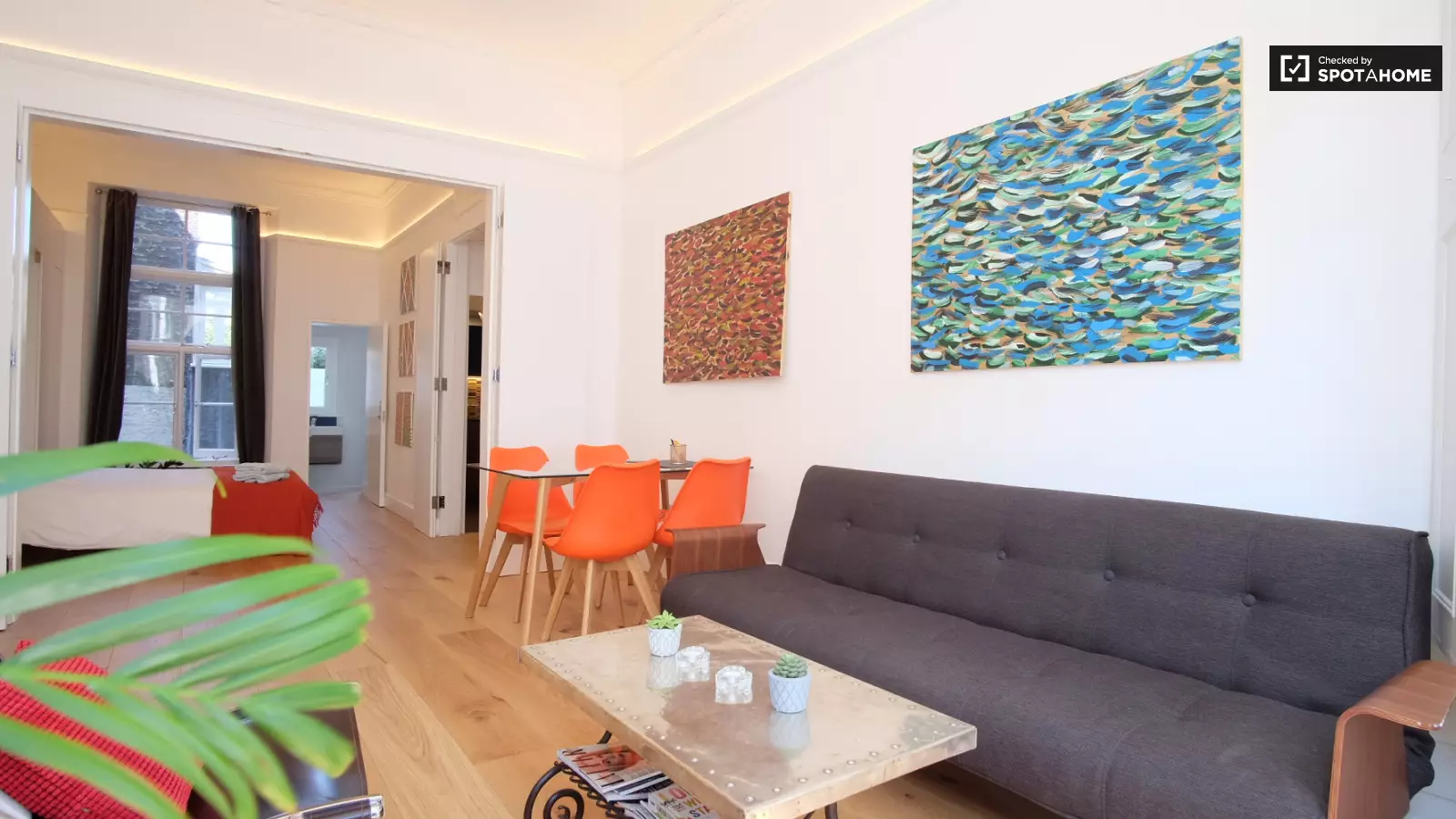 Flat Hillsleigh Road in Greater London