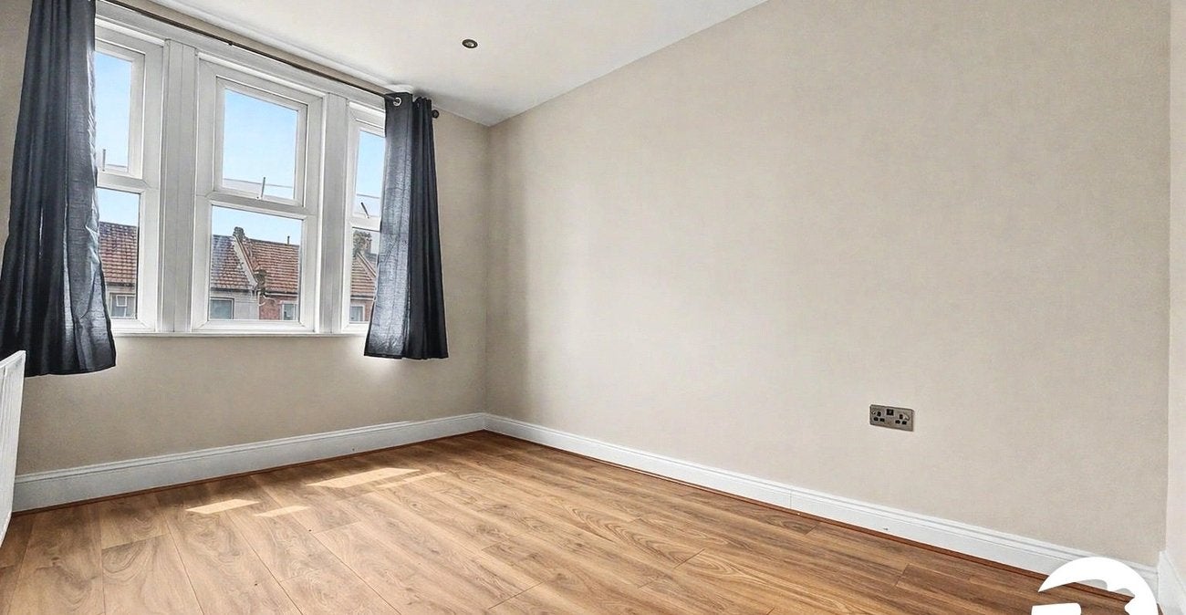 Flat Brook Street in Greater London