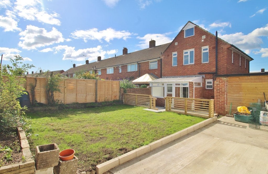 House Selborne Avenue in Havant