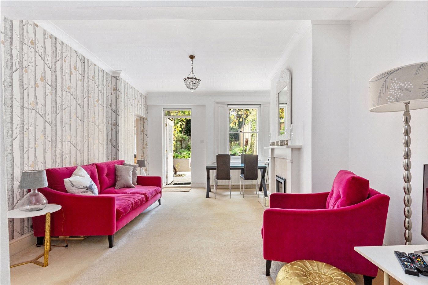 Flat Petherton Road in Greater London