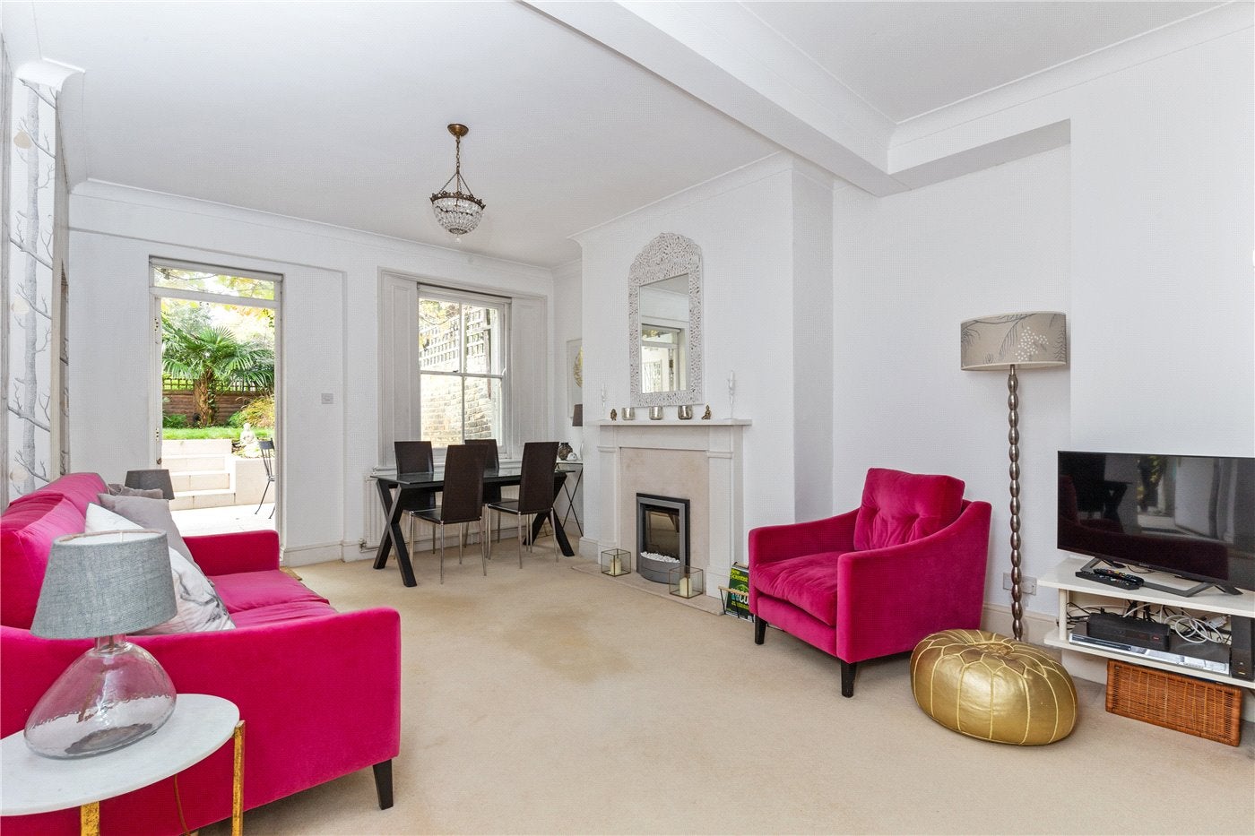 Flat Petherton Road in Greater London