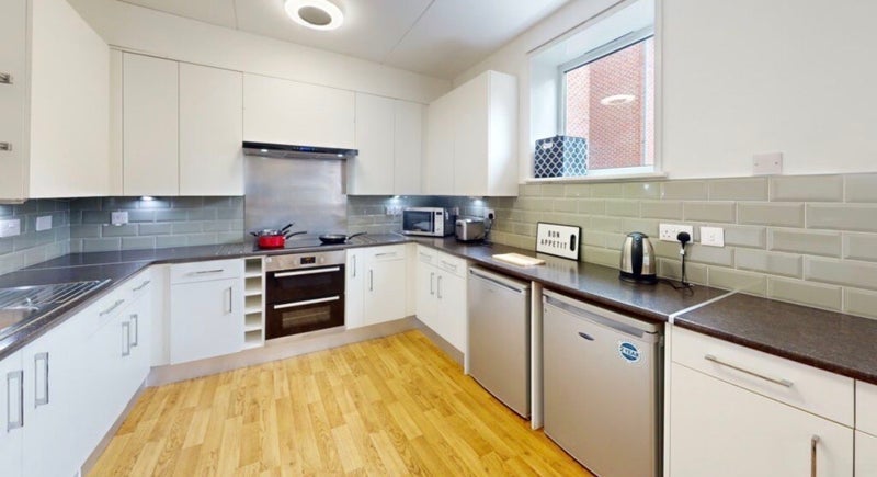 Room Turnpike Lane in Nottingham