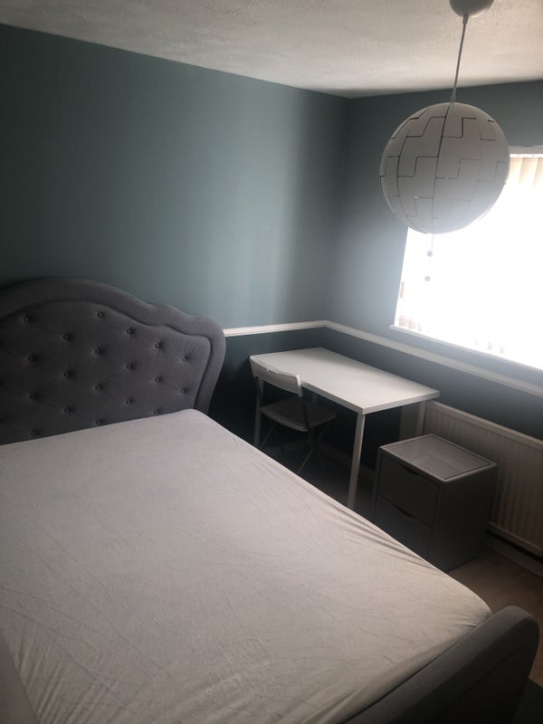 Room Goose Square in Greater London