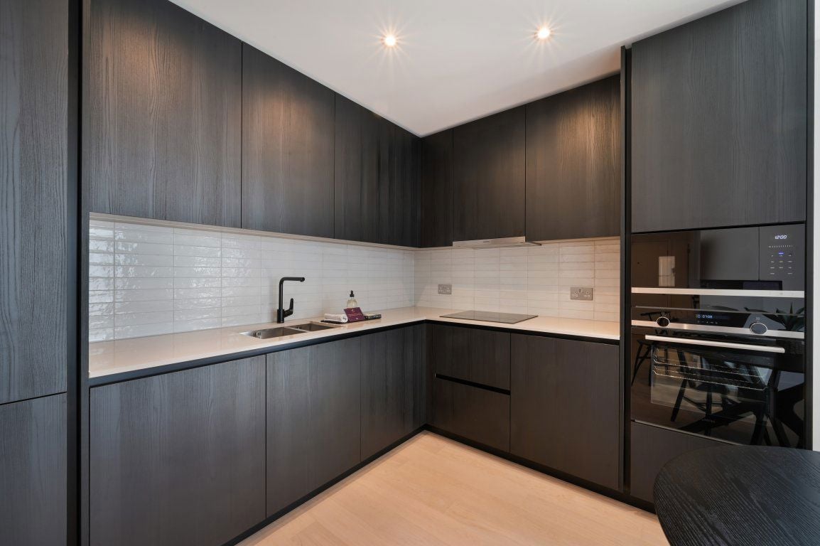 Flat Heygate Street in Greater London