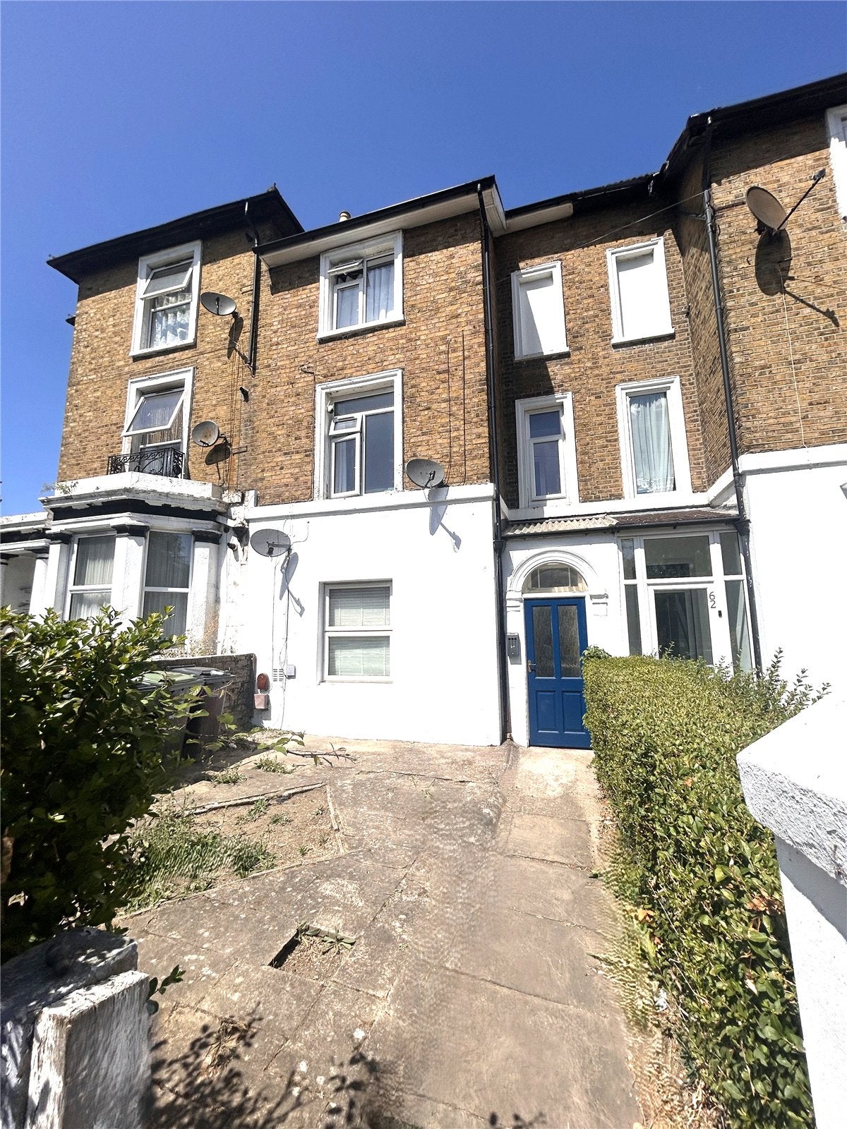 Flat Milton Road in Gravesham