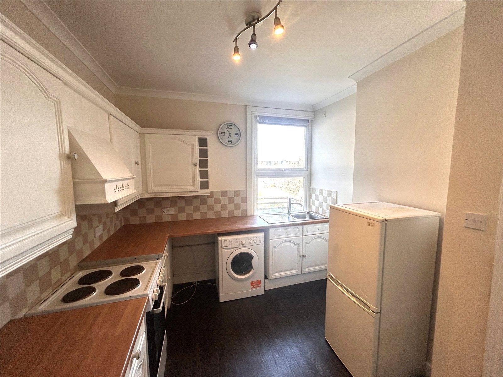Flat Milton Road in Gravesham