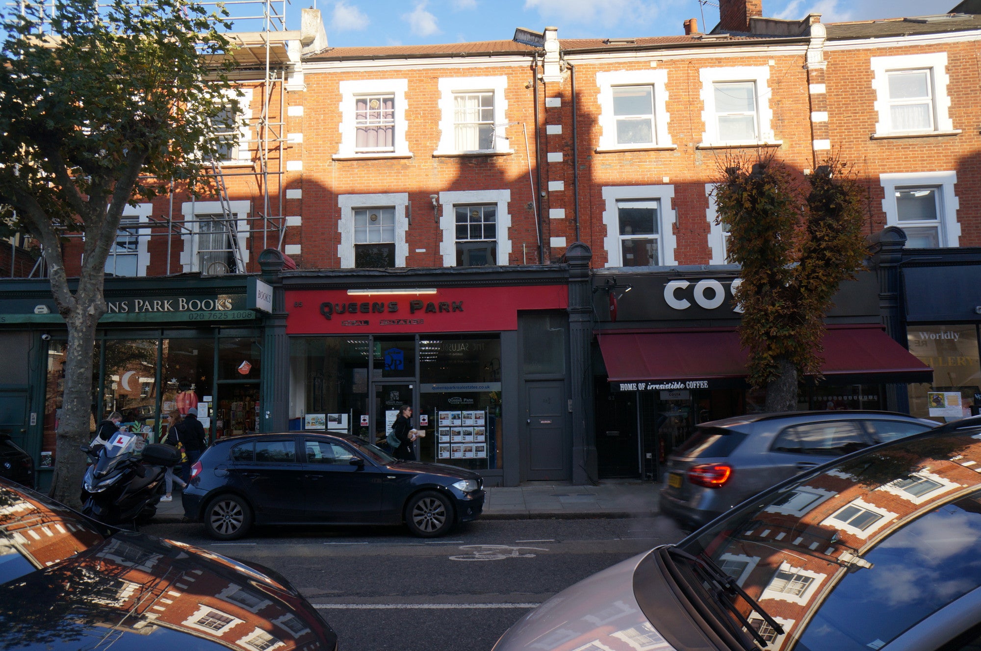 Flat Salusbury Road in London