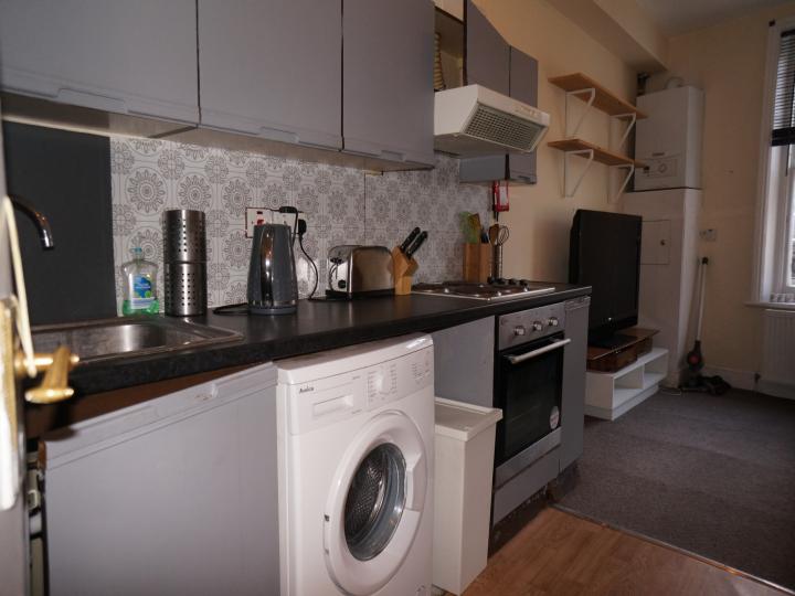 Flat Salusbury Road in London