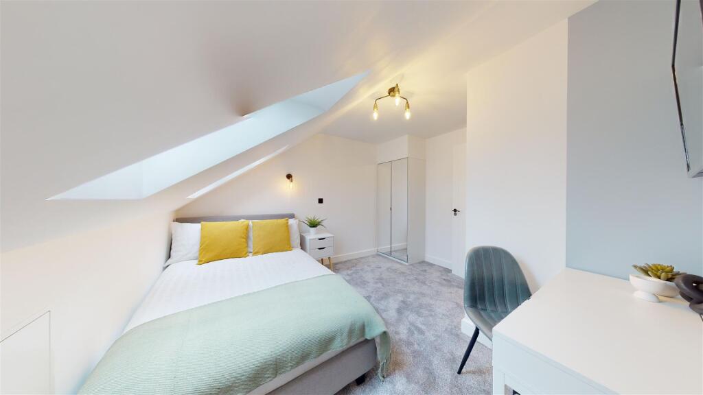 House Woodville Road in Cardiff