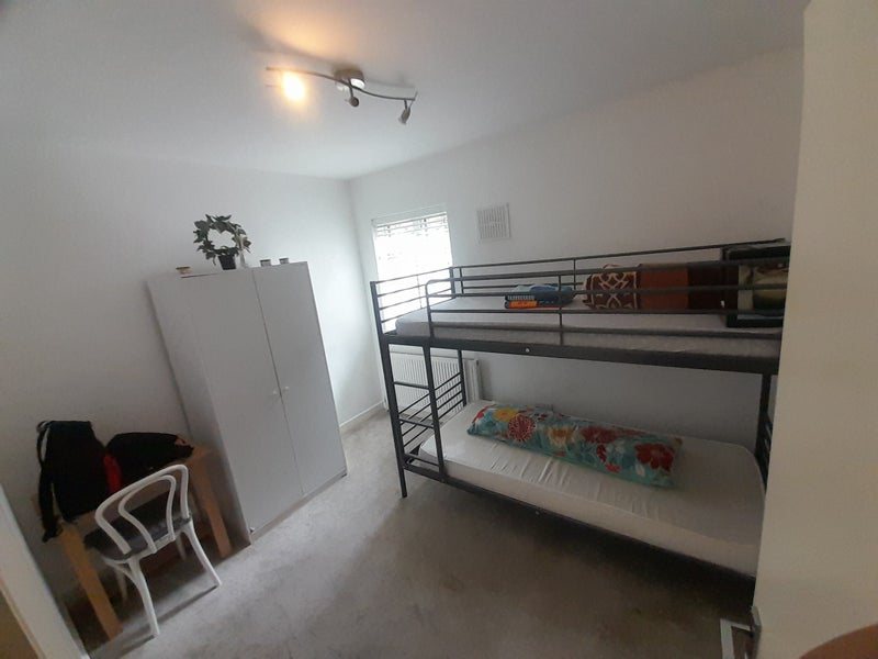 Room Wembley Hill Road in Greater London