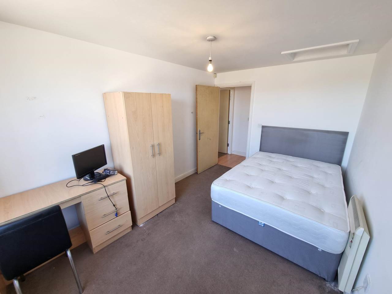 Flat Piccadilly in Bradford