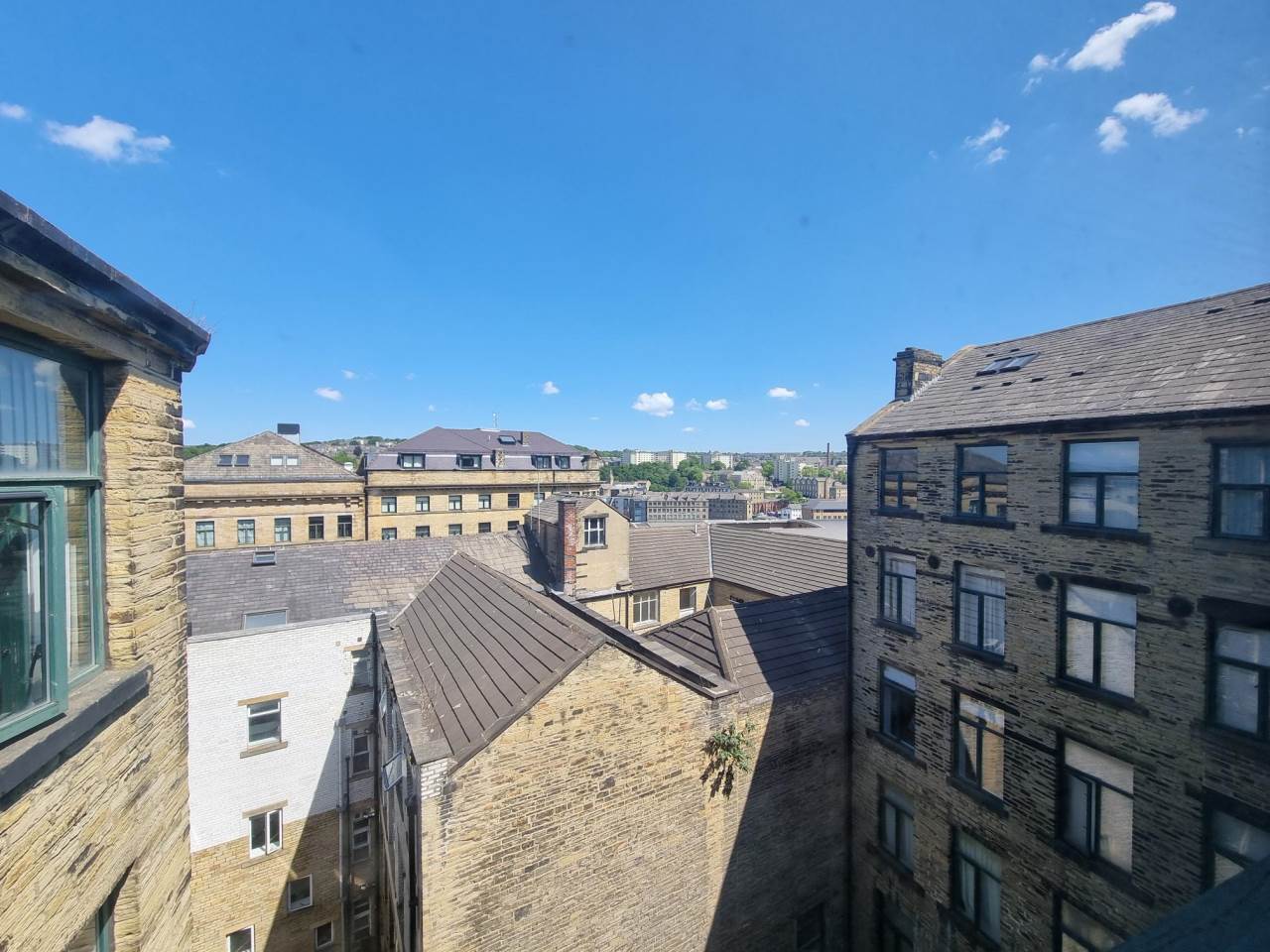 Flat Piccadilly in Bradford