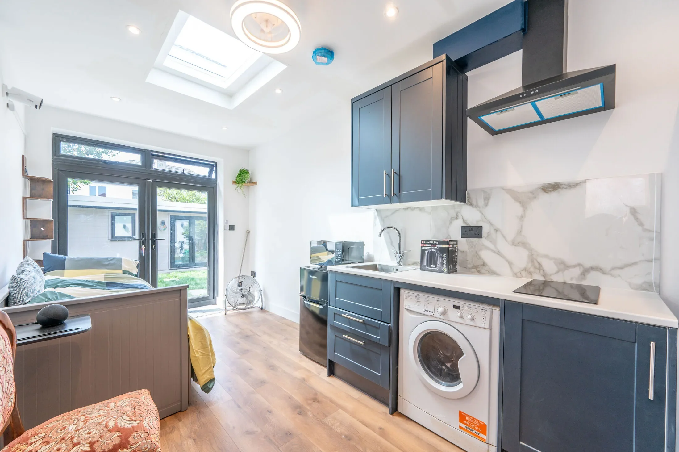 Flat Dewsbury Road in Greater London