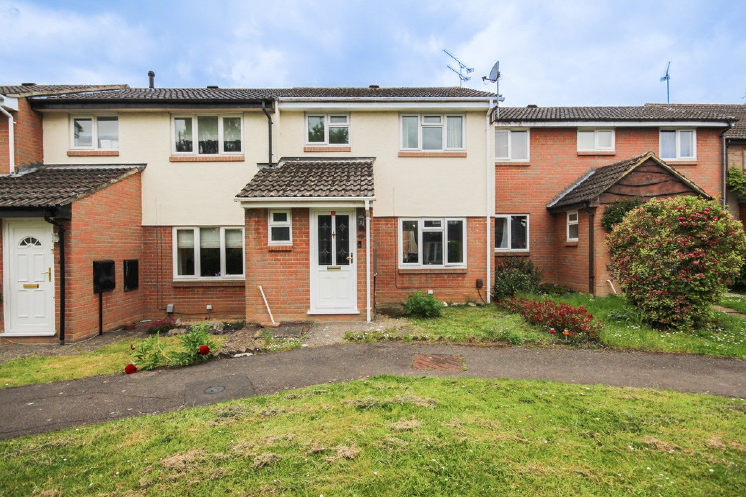 House Owl Close in Wokingham