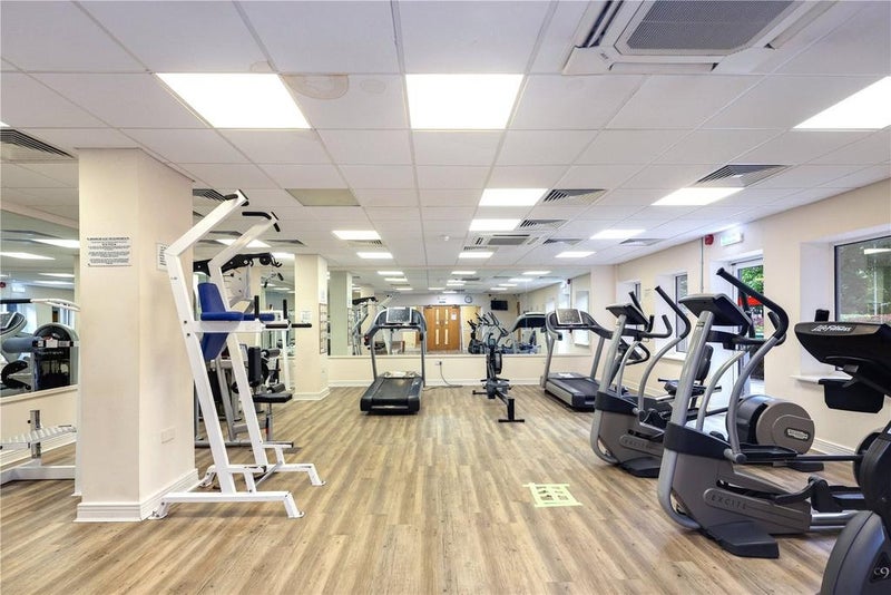 Room High Street in Greater London
