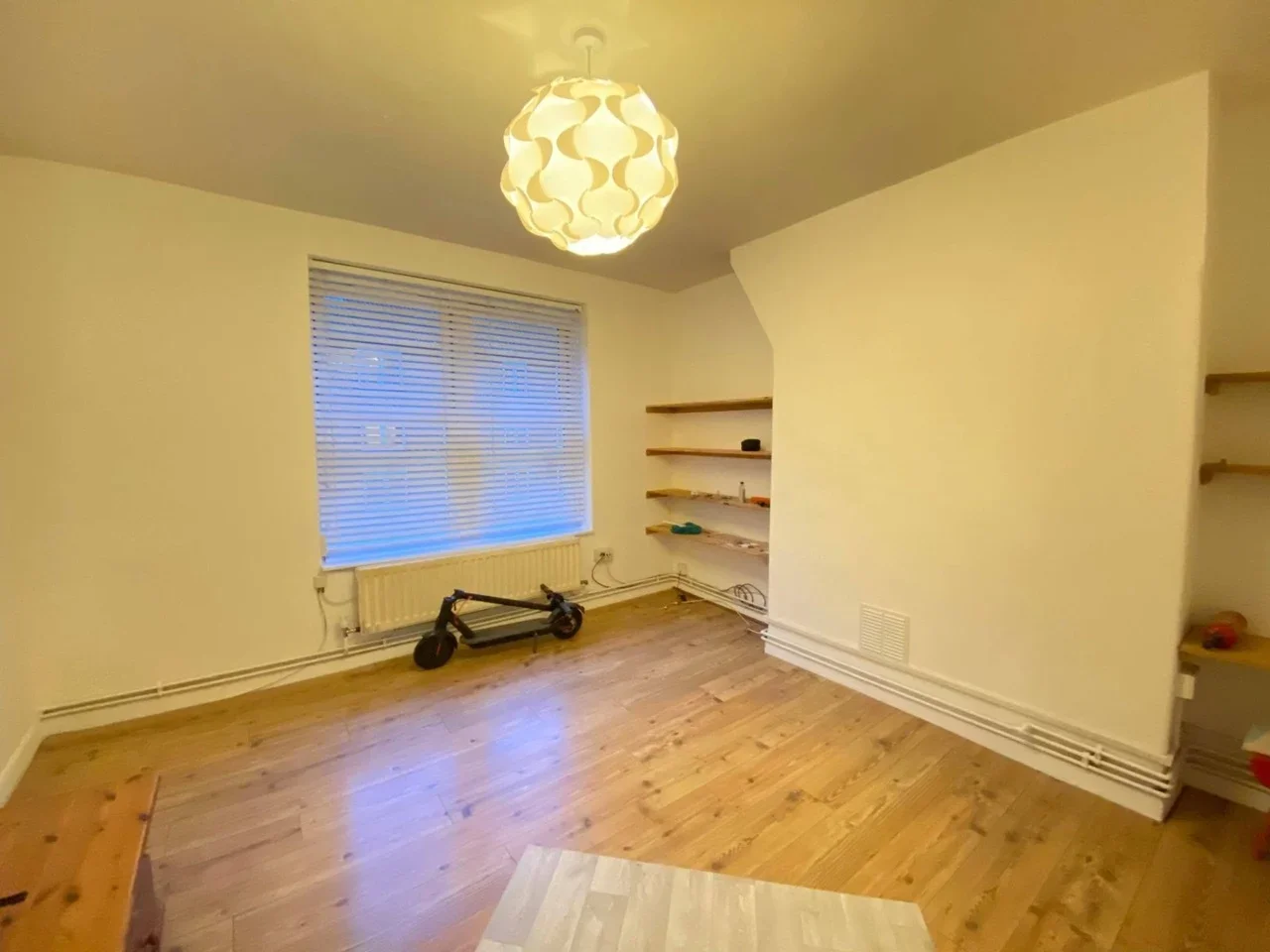 Flat Amhurst Road in Greater London