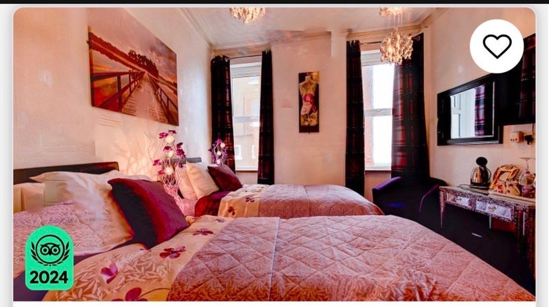 Room Woodfield Road in Blackpool