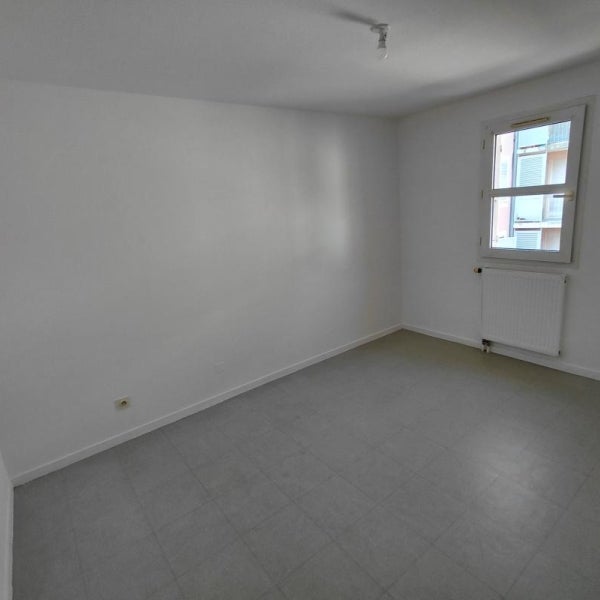 Flat Place Yves Pagneux in Beaurepaire