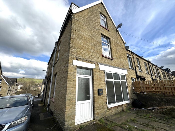 Flat East Park Road in Calderdale