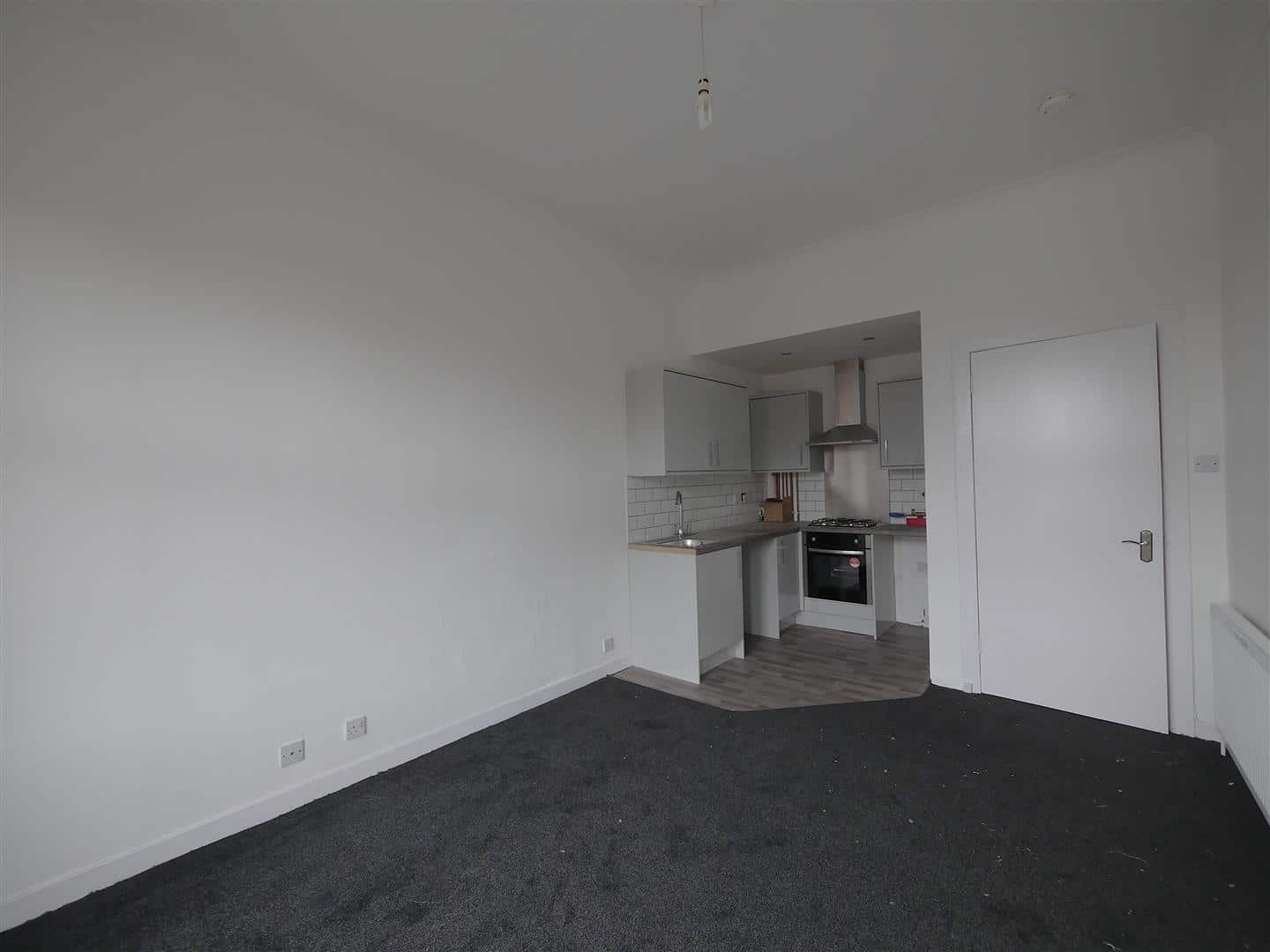 Flat Leyden Gardens in Glasgow