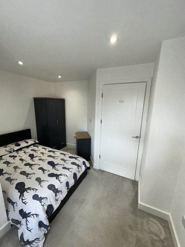 Room Montague Road in Birmingham