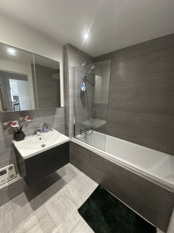 Room Montague Road in Birmingham
