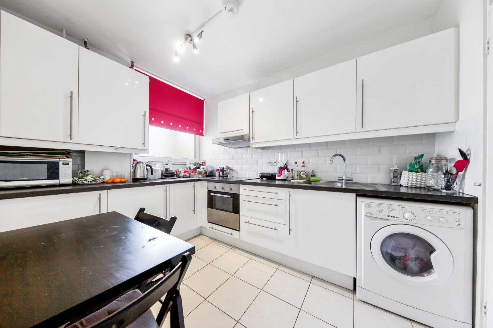Flat Clarence Gardens in Greater London