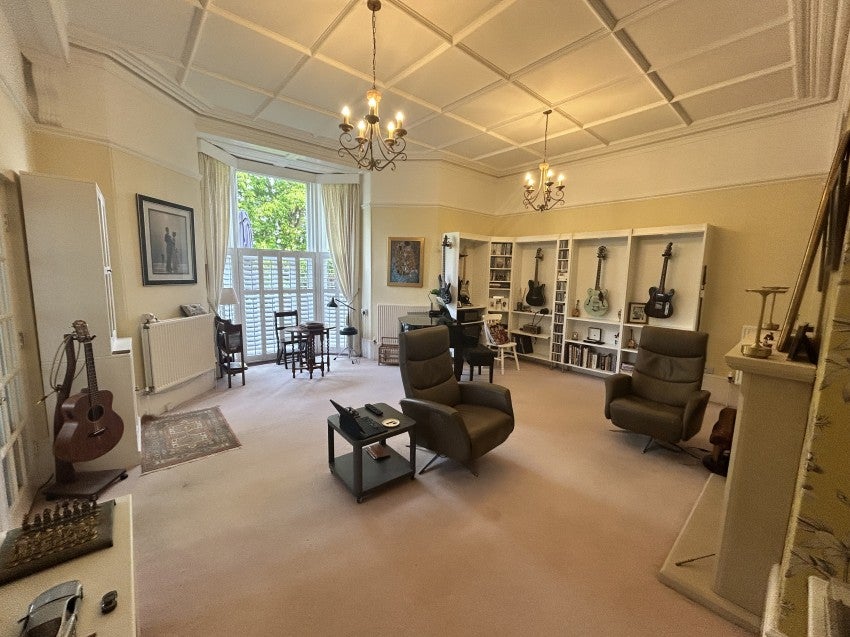Flat Parkhill Road in Torquay