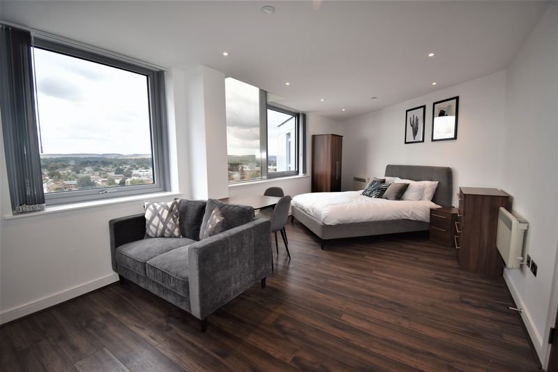 Flat Ferguson Close in Basingstoke and Deane