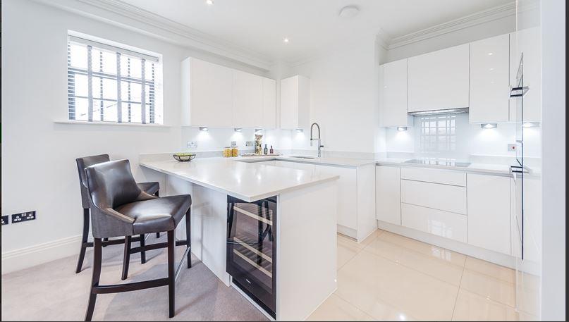 Flat Rainville Road in Greater London