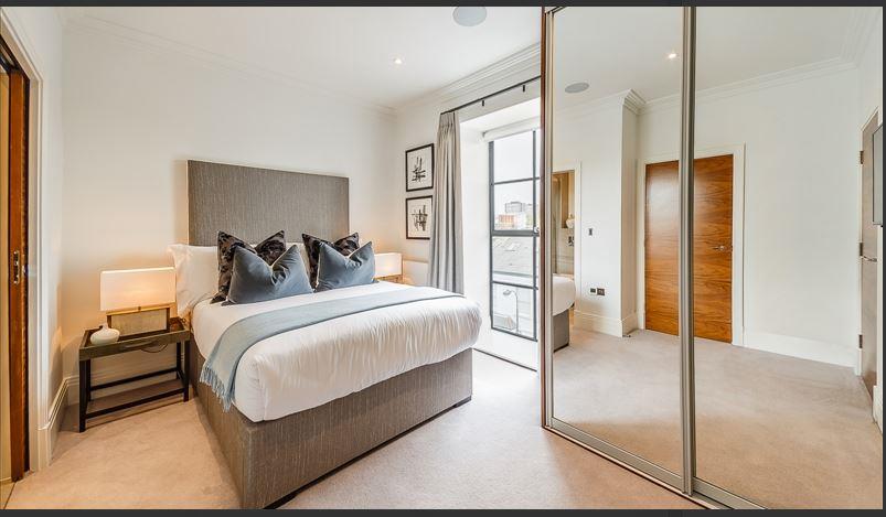 Flat Rainville Road in Greater London