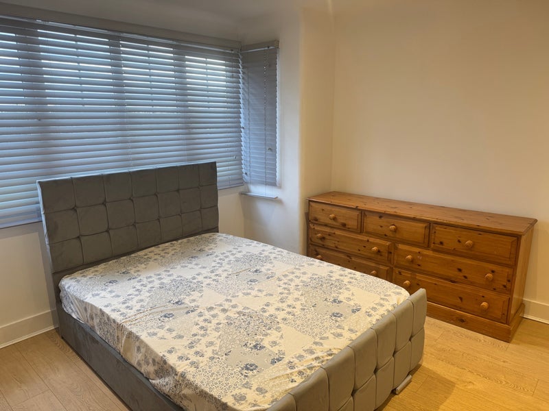 Room Mount Road in Epping Forest