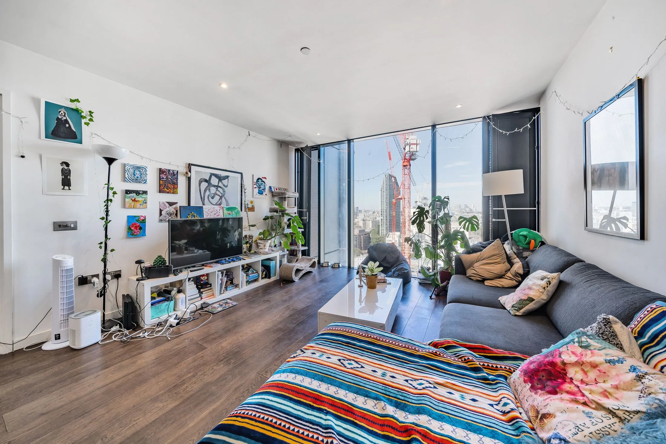 Flat Wollaston Close in Greater London
