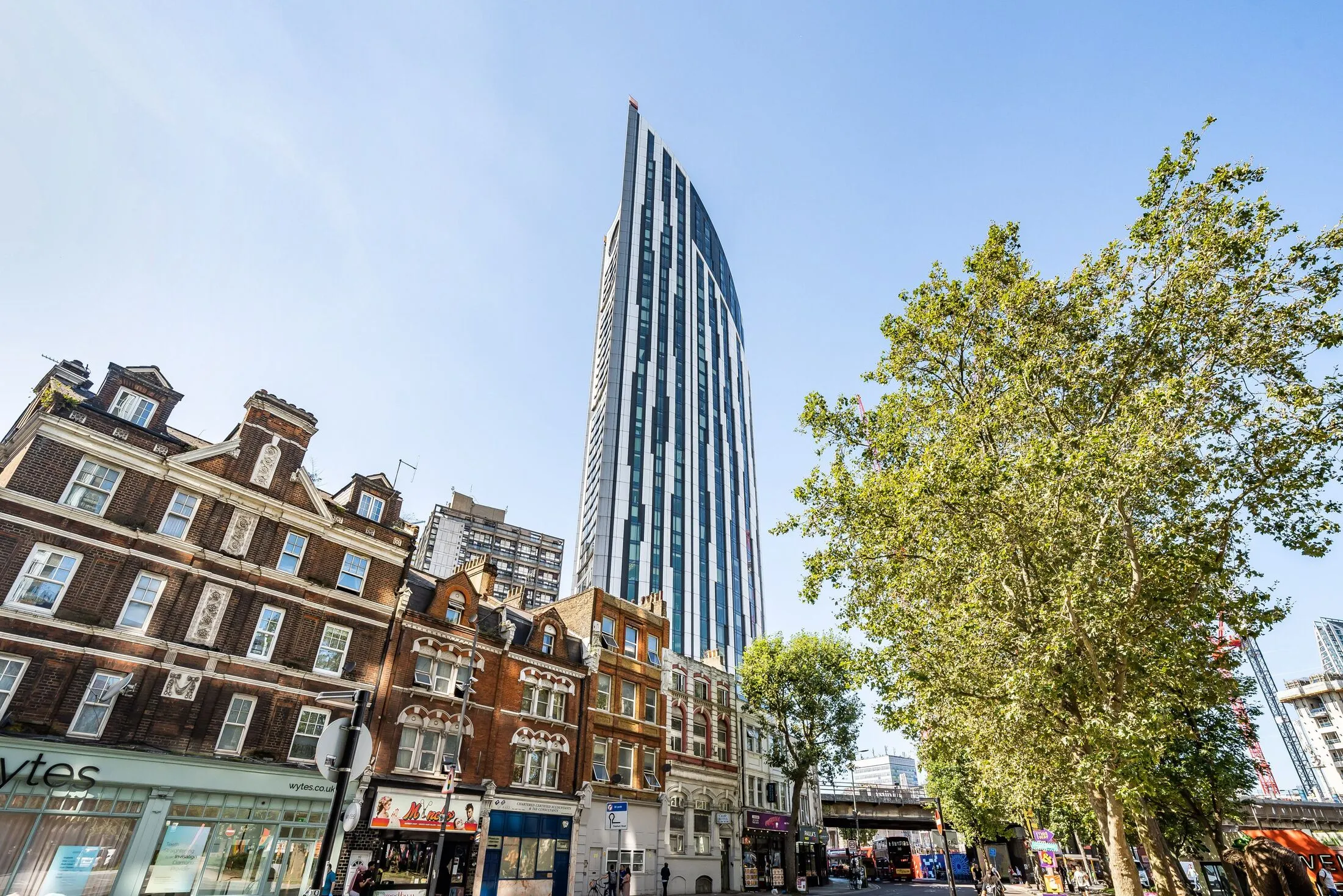 Flat Wollaston Close in Greater London
