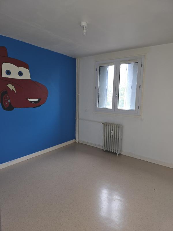 Flat Rue Léon Dehuz in Charleville-Mézières