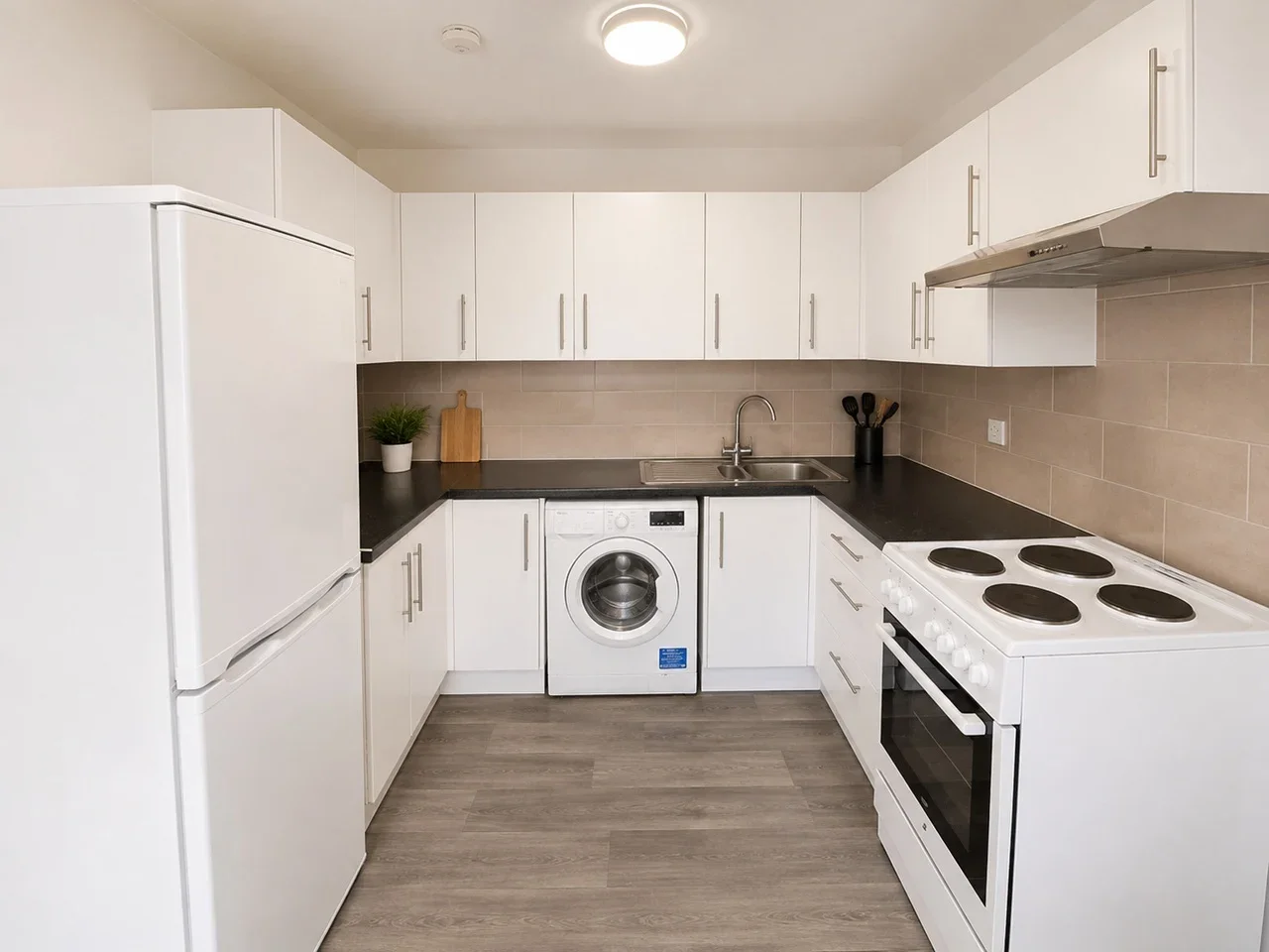 Flat Percival Road in Greater London