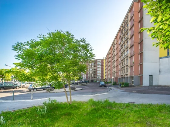 Flat Rue Édouard Benes in Chalon-sur-Saône