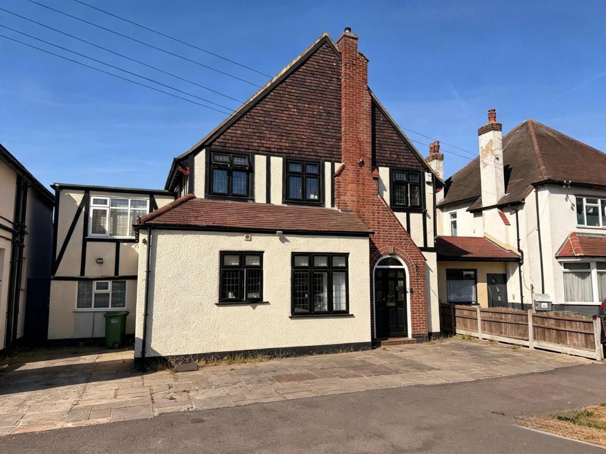 House Redden Court Road in Greater London