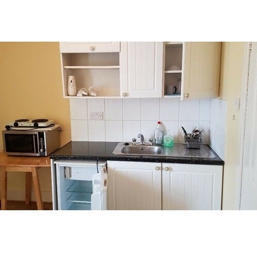 Flat New Broadway in Greater London