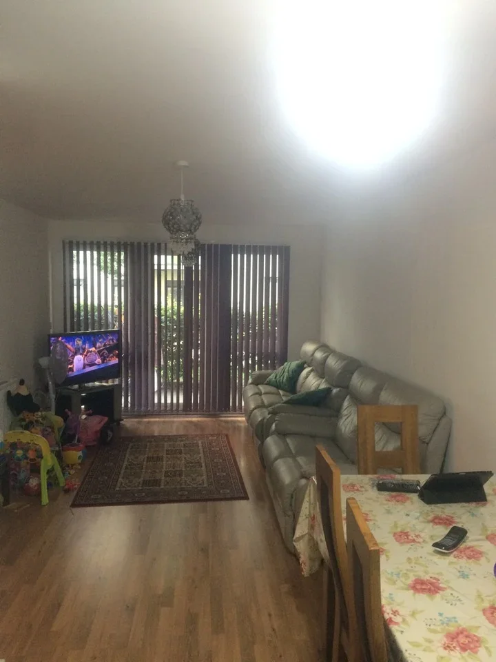 Flat Buntingbridge Road in Greater London