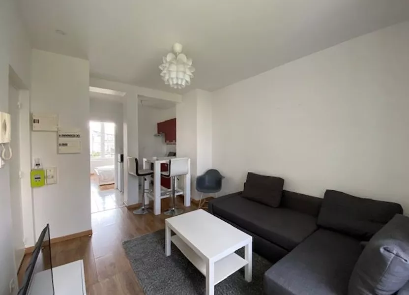 Flat Rue Commandant Mailloux in Brest