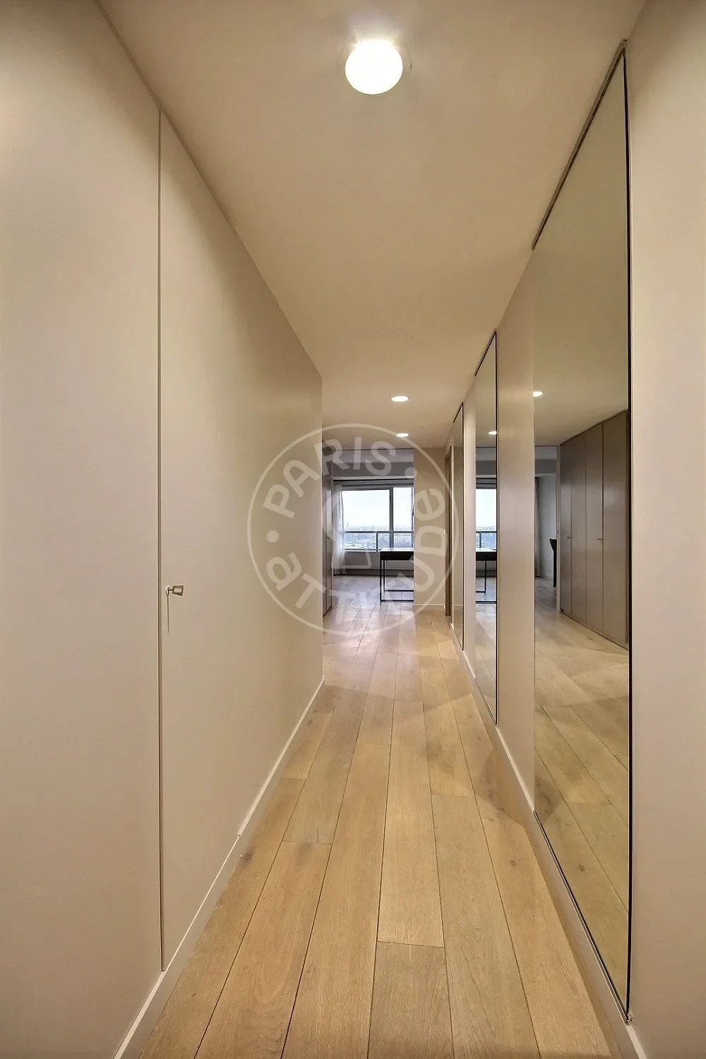 Appartement Quai André Citroën à Paris