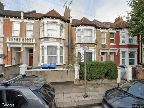 Room Tunley Road in Greater London