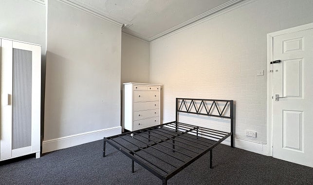 Room Shoreham Street in Sheffield